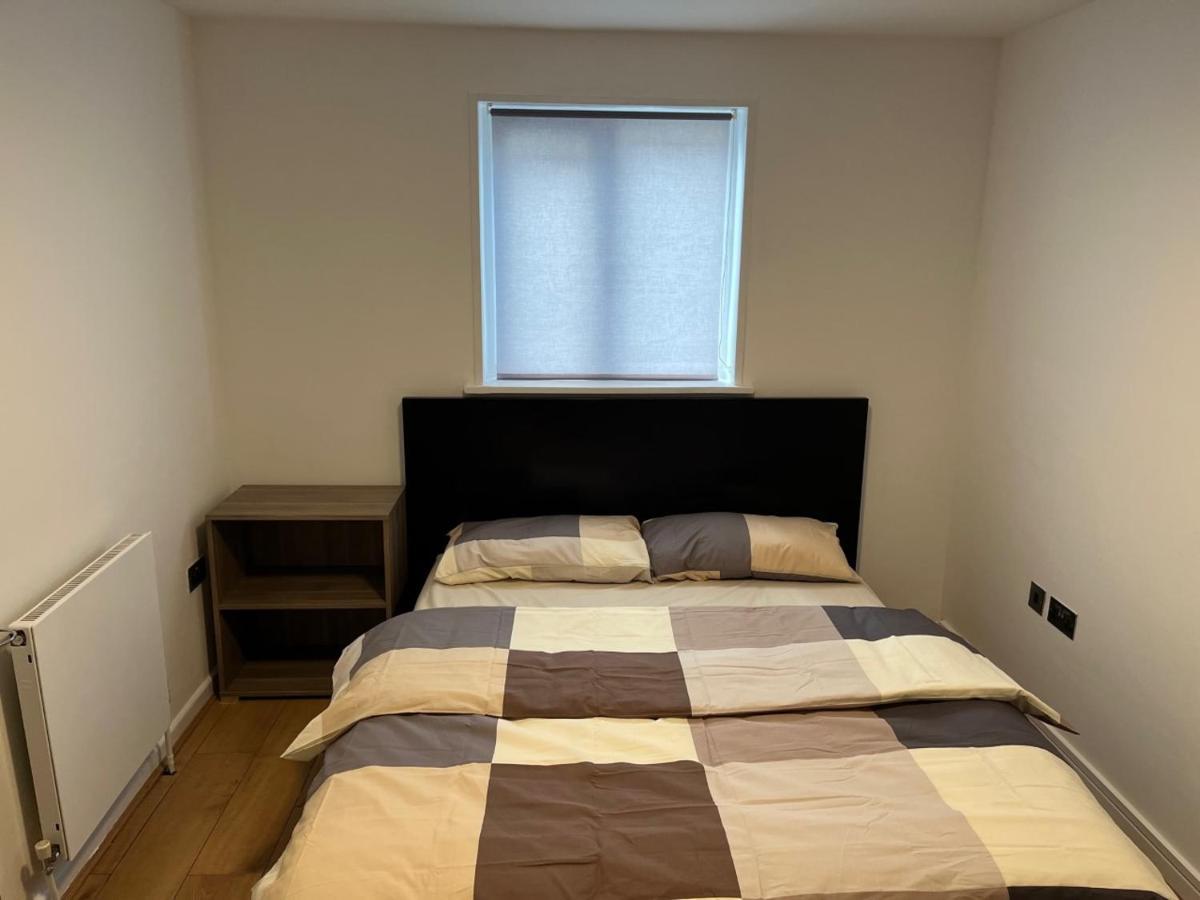 Three Bedroom House In Tooting By Star Apartments Londra Exterior foto