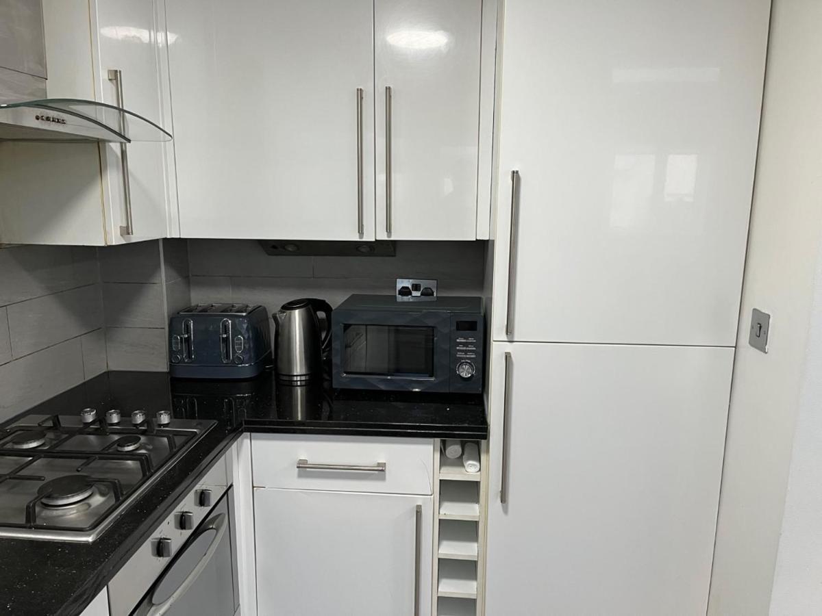 Three Bedroom House In Tooting By Star Apartments Londra Exterior foto