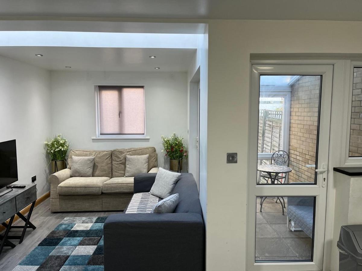 Three Bedroom House In Tooting By Star Apartments Londra Exterior foto